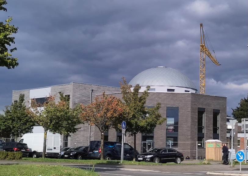 Du betrachtest gerade Besuch des Maghariba Zentrum in Leverkusen-Manfort